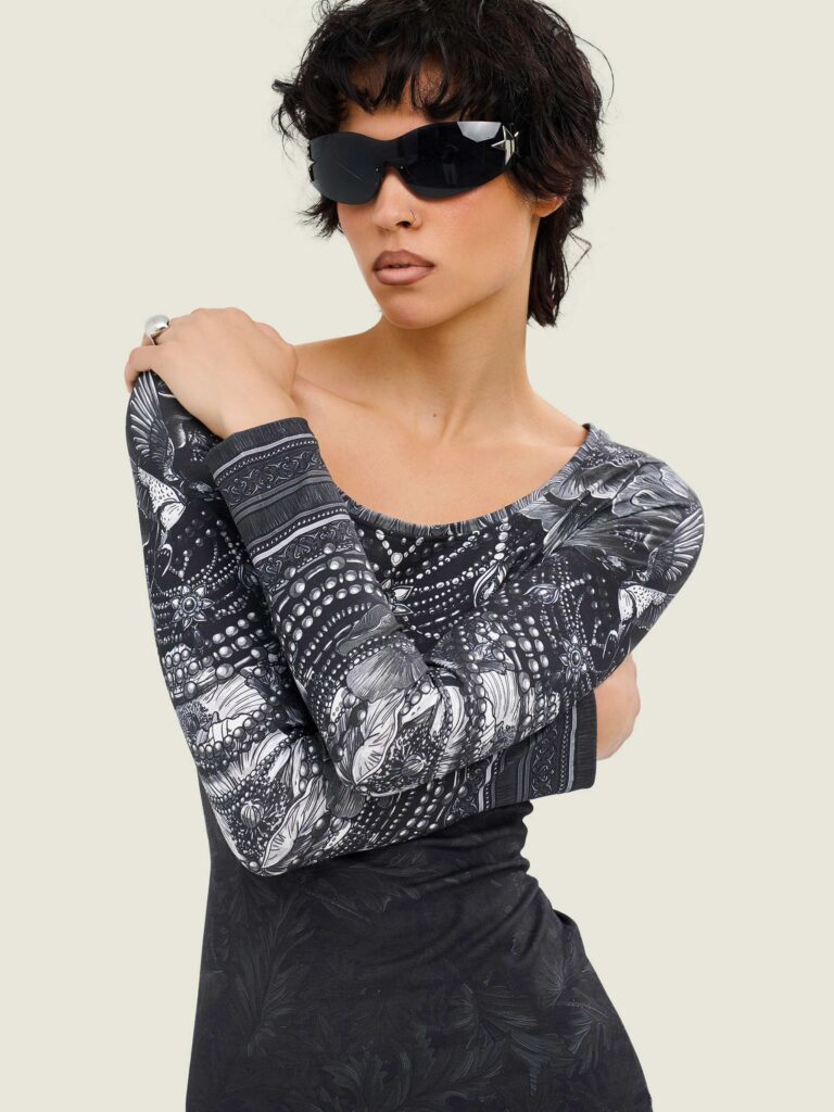 TIGER BLOOM BW [ПЛАТЬЕ-ЛОНГСЛИВ]